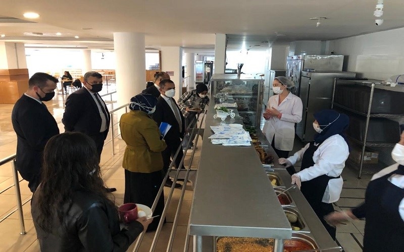 Vali Aktaş öğrenci yurtlarını ziyaret etti