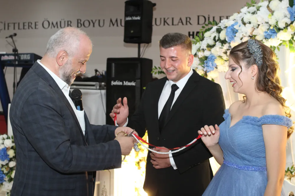 Sevdanur ve Yunus Emre evlilik yolunda ilk adımı attı