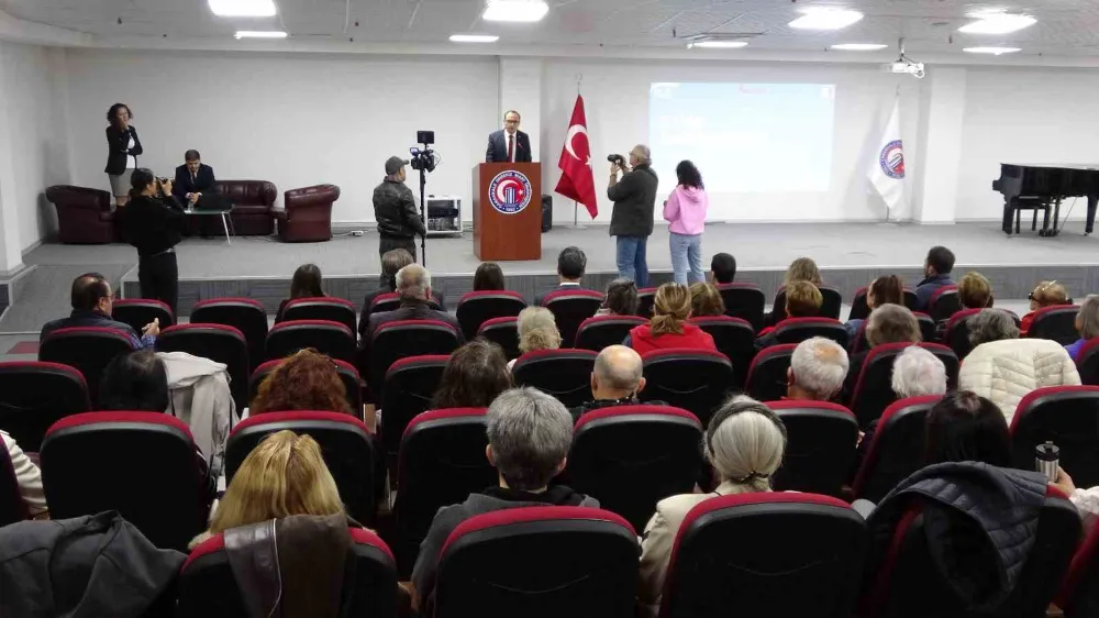 Çanakkale’de ‘Türkiye Yüzyılı Emektarları’ temalı ‘3. Yaş Üniversitesi ve Hayat Okulu’ açıldı