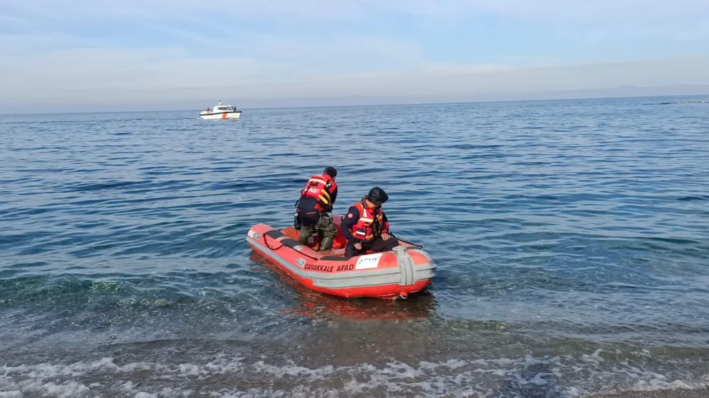 İstanbul’da Denize Düşen İki Kardeş İçin Çanakkale Boğazı’nda Arama Çalışmaları Sürüyor