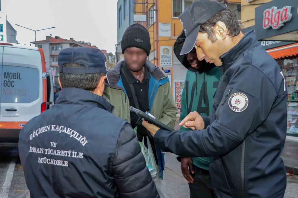 1 ayda 281 kaçak göçmen yakalandı, 18 organizatör tutuklandı