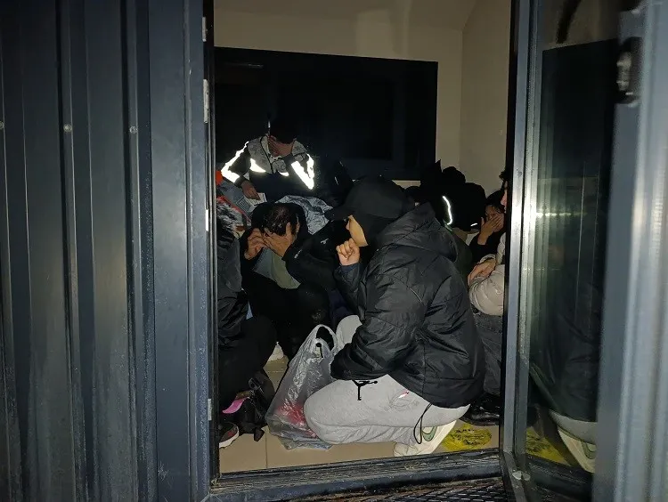 32 Kaçak Göçmen Yakalandı