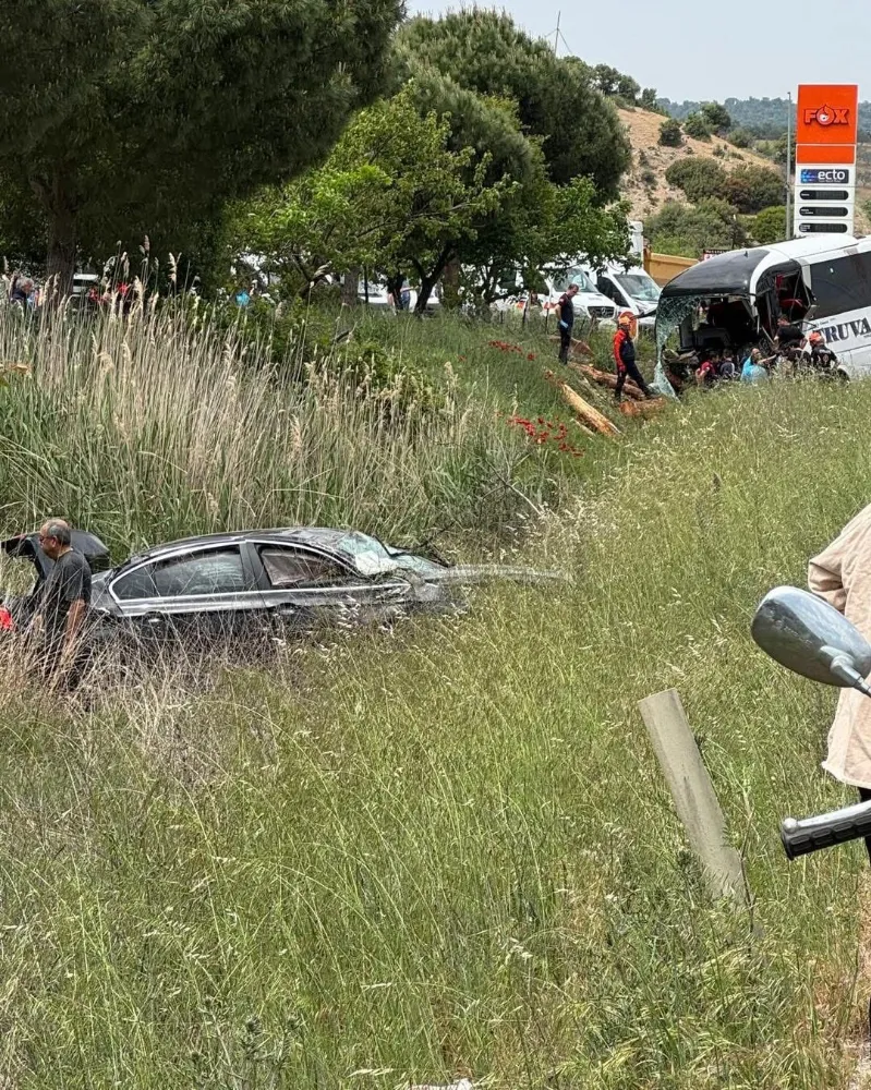 Ezine’de otobüs kazasında ölü sayısı 8’ye yükseldi
