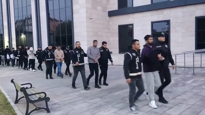Operasyon Sonucu Nitelikli Yağmadan 9 Şahıs Tutuklandı