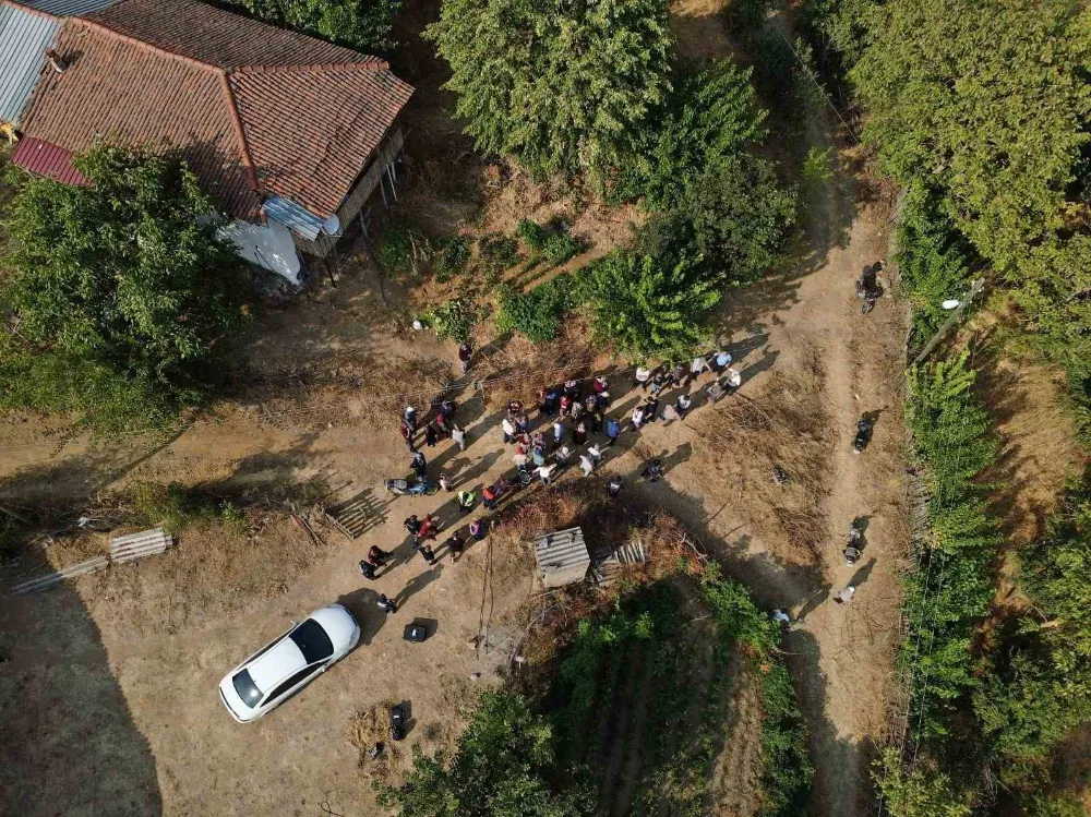 Kaybolan 3 Yaşındaki Çocuk Jandarma Tarafından Bulundu
