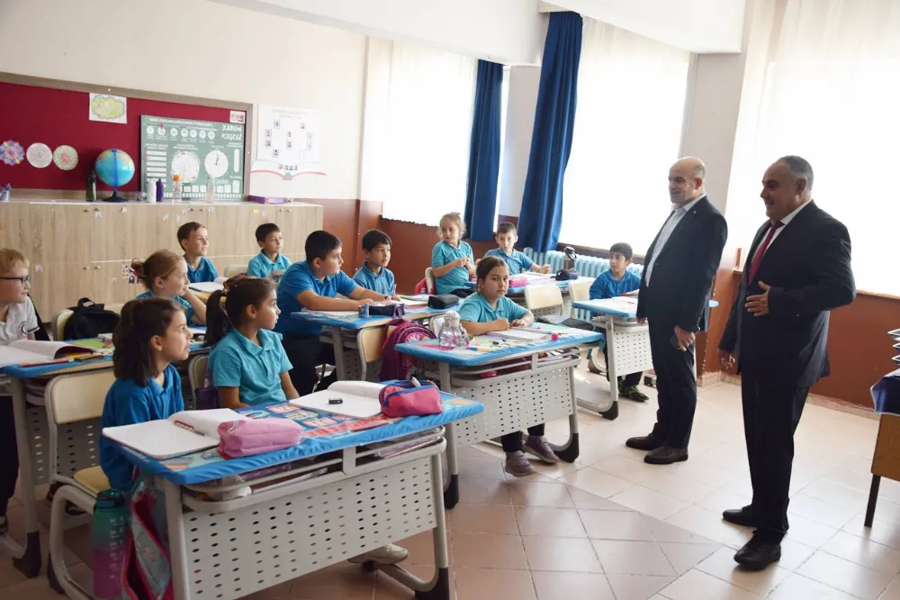 Çan Kaymakamı Dr. Nebioğlu Etili ilk ve ortaokulunu ziyaret etti