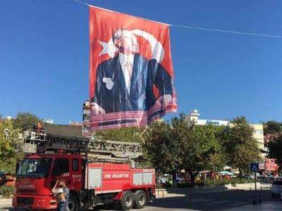 Çan?da Zafer Bayramı Öncesi Cadde Ve Sokaklar Bayraklarla Donatıldı