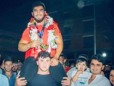 Çan Belediyesi Güreşçisi Aktürk Avrupa Şampiyonu